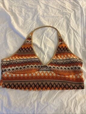 MAKEMECHIC Halter Knit Crop Top in Orange Multi
